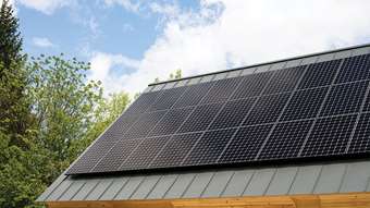 How to combine efficiency and solar energy to maximize benefits