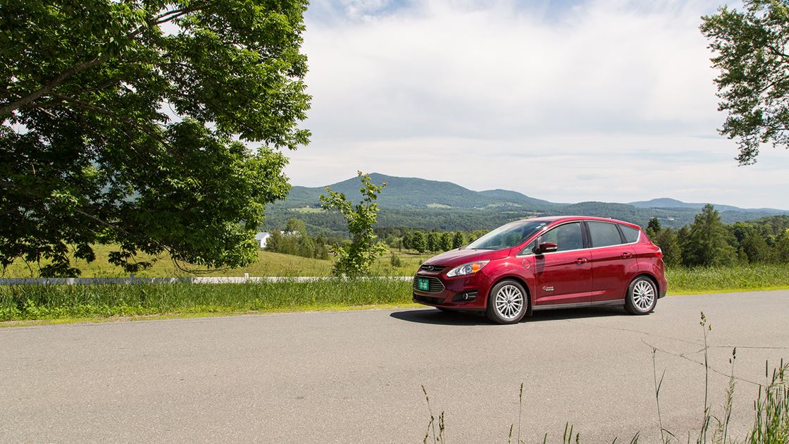 Electric Vehicle Basics From Drive Vermont Efficiency Photo Of An Electric Car In Vermont Landscape